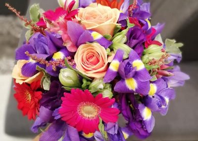 Buchet de flori multicolor